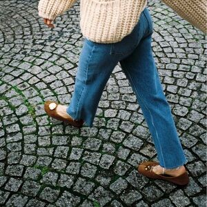 Zara High Waist Straight Angle Rigid Women's Jeans Size 4